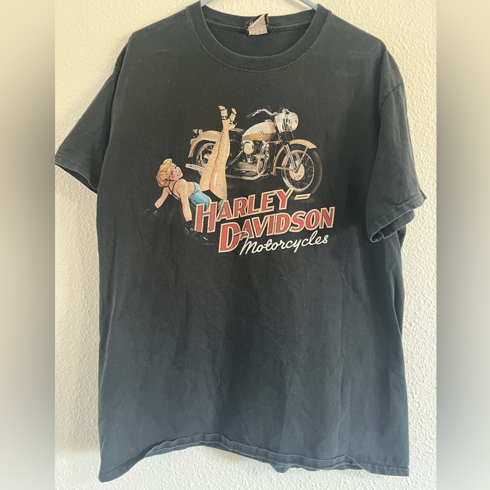 Hanes Beefy-T Black Tee with Red Interior
